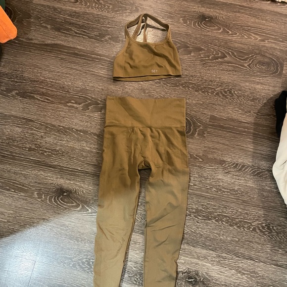 Set Active Brown Set - Picture 2 of 2